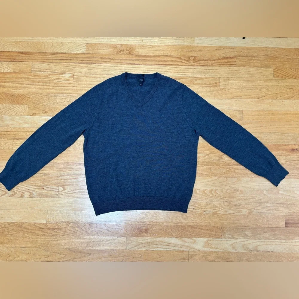 J. Crew Charcoal V-Neck Sweater Size XL Preppy Collegiate